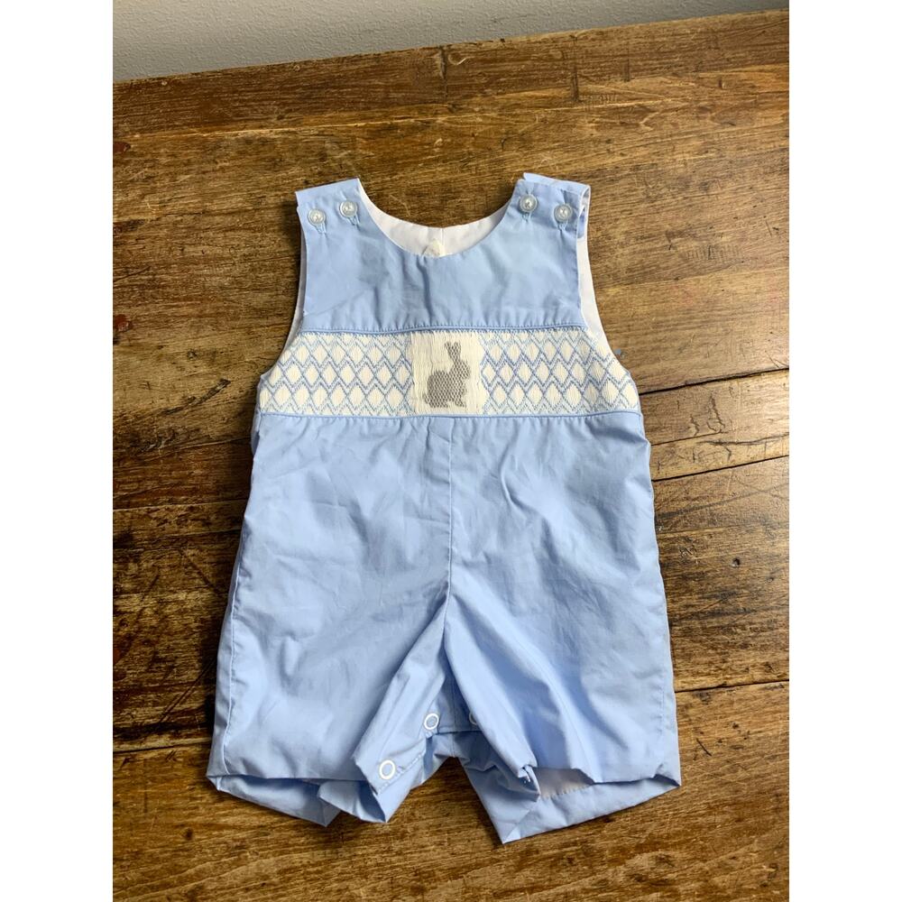 Krewe Smocked Bunny Jon Jon Newbornโ
